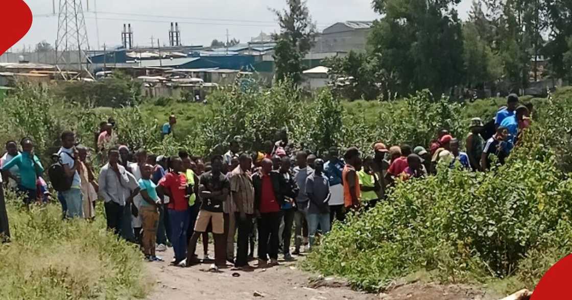 According to reports, nine bodies have been retrieved from a quarry near a dumpsite opposite the Kware Police Station. 